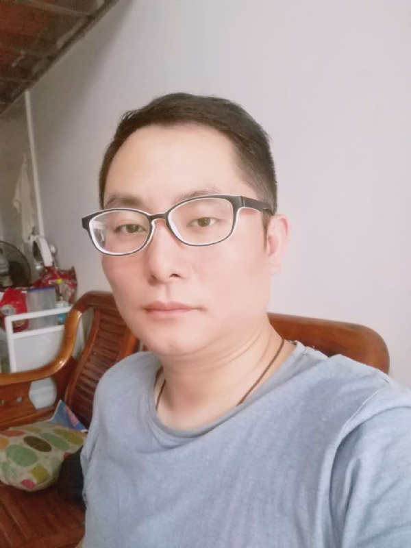 流星的尾巴的第一张照片--南安婚介网