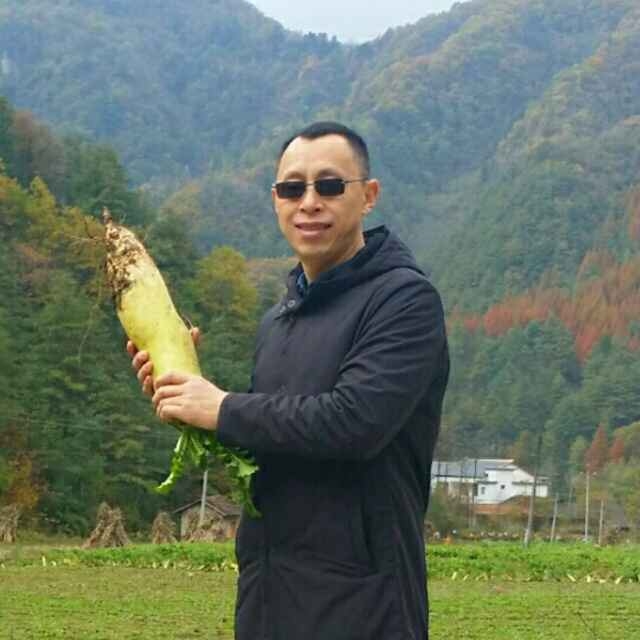 墨迹男的第一张照片--南安婚介网