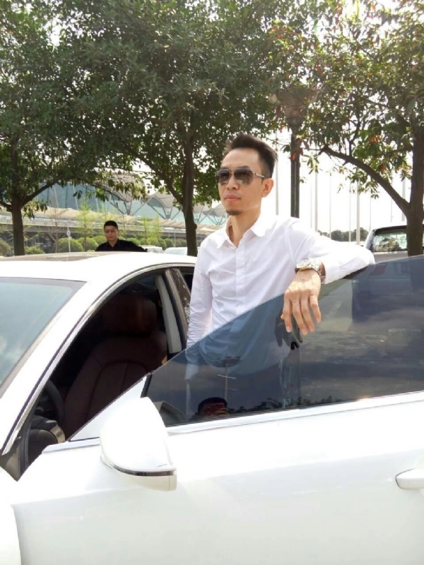杨岳的第一张照片--南安婚介网