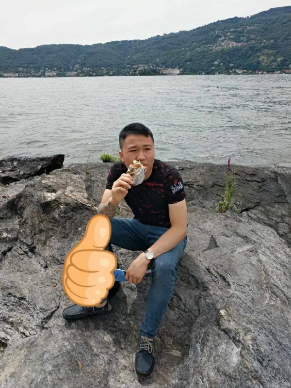 绚烂背后的平淡的第一张照片--南安婚介网