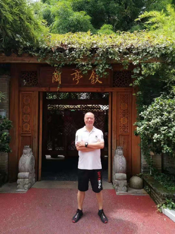 李国伟的第四张照片--南安婚介网