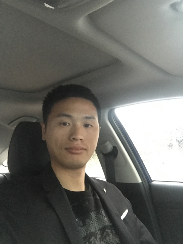 向前走的第一张照片--南安婚介网