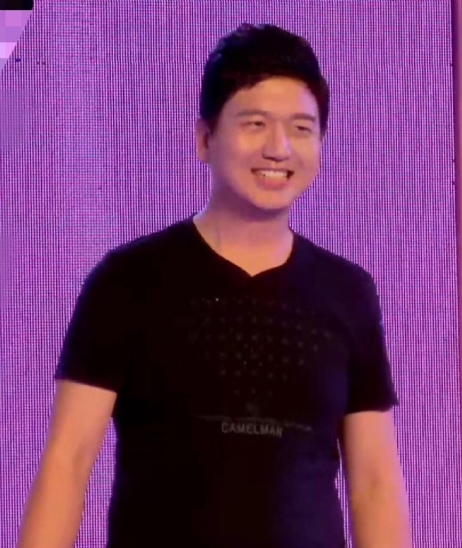 风继续吹的第一张照片--南安婚介网