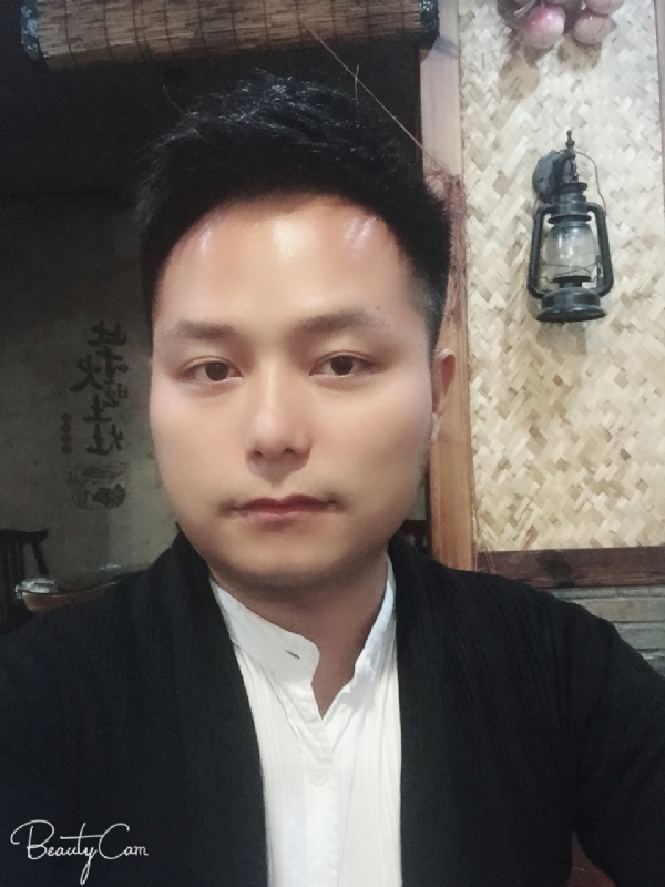 亦初的第一张照片--南安婚介网