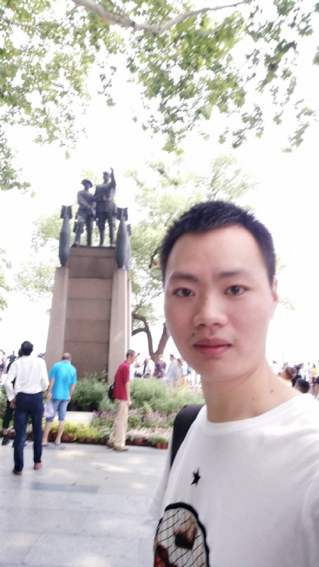 志东的第三张照片--南安婚介网