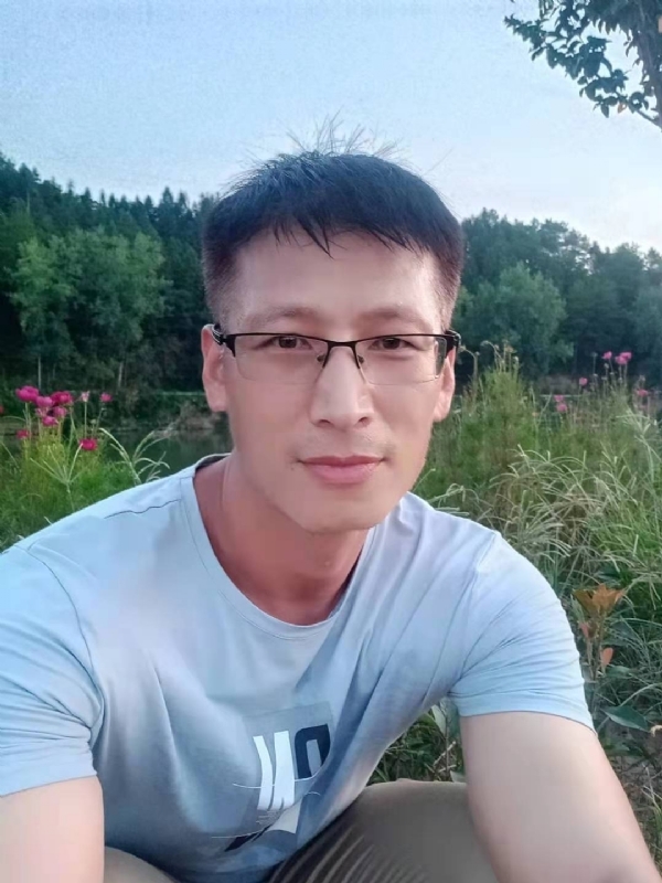 零零柒的第一张照片--南安婚介网