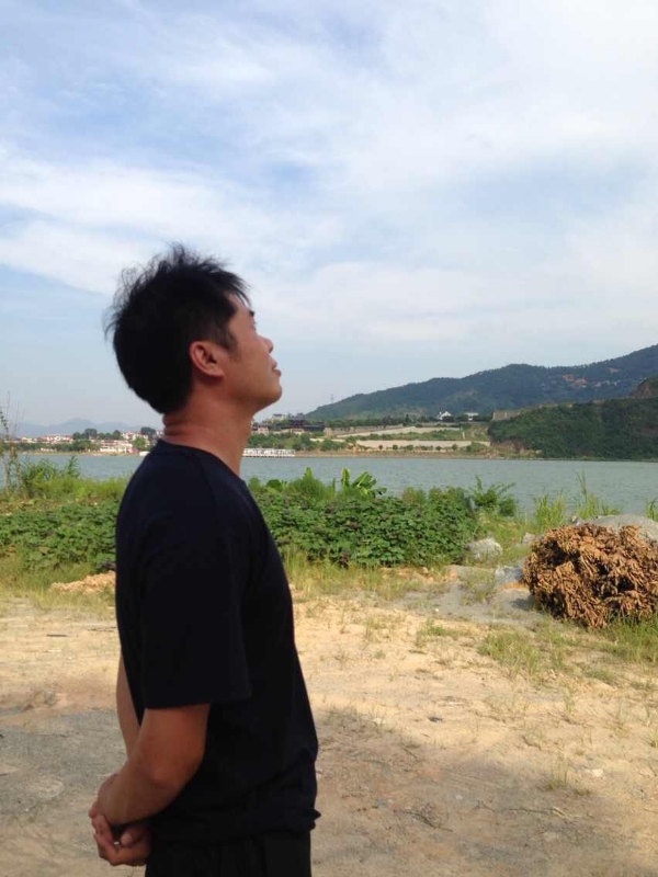 雾里看花的第一张照片--南安婚介网