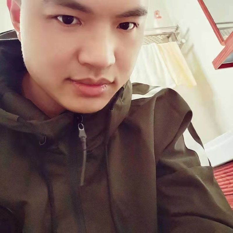 高大上的宅男的第一张照片--南安婚介网