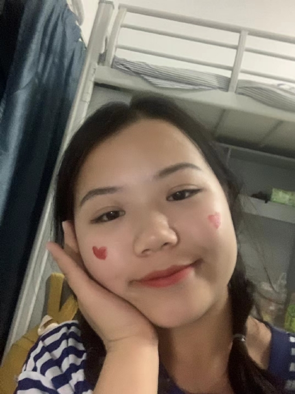 轻轻的一片云的第一张照片--南安婚介网