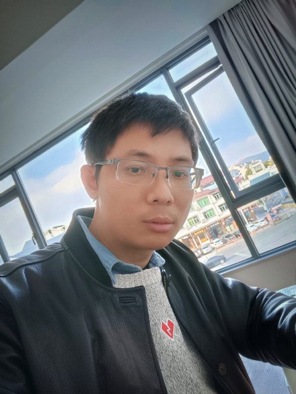 也许只是缺少一个拥抱的第二张照片--南安婚介网