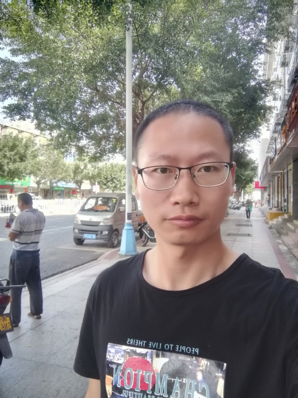 老虎的第一张照片--南安婚介网