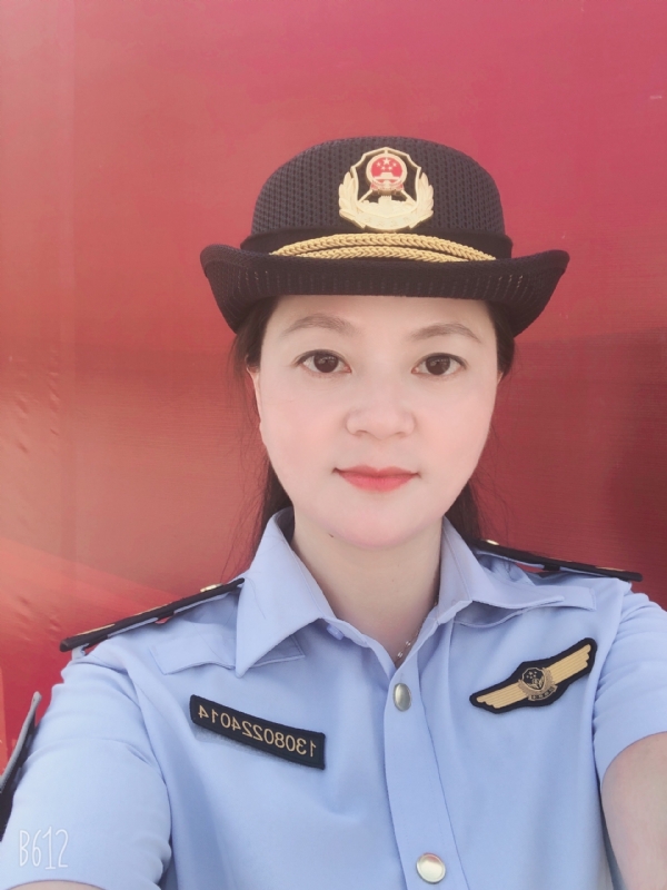 明明的第一张照片--南安婚介网