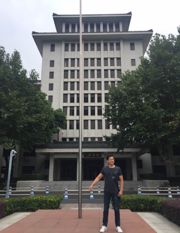 加国男人的第三张照片--南安婚介网