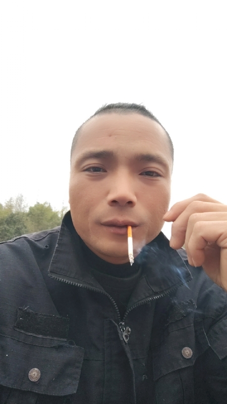 伯爵的第一张照片--南安婚介网