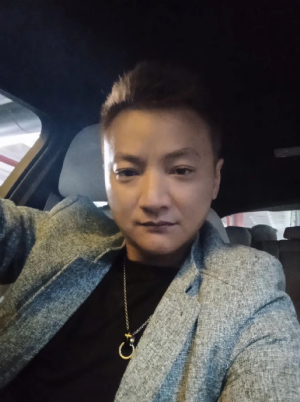 夜、有雨敲窗的第三张照片--南安婚介网