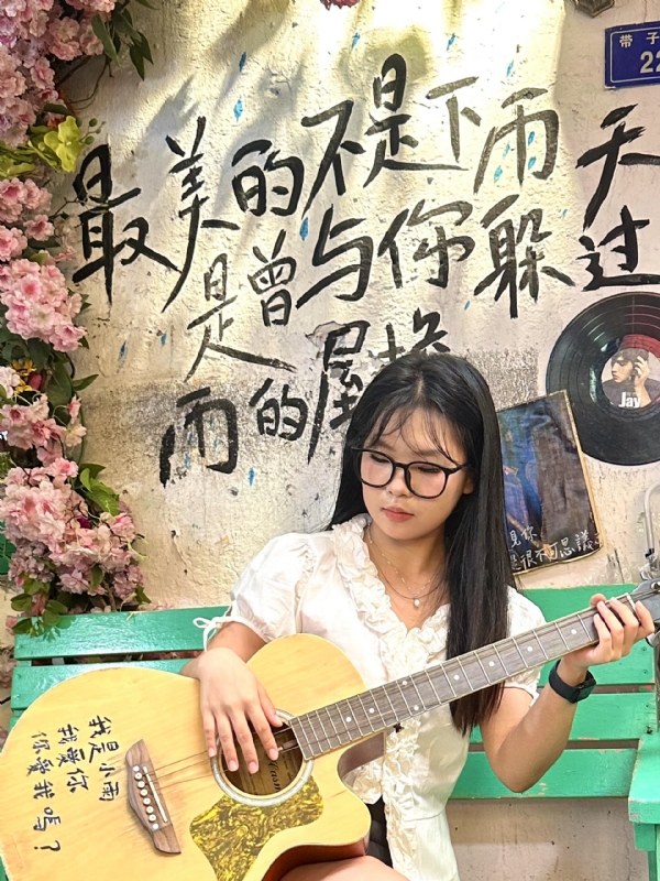 魔仙的第一张照片--南安婚介网